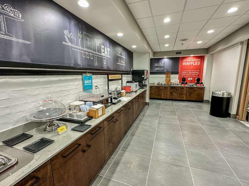 Hampton Inn Norfolk Exteriör bild