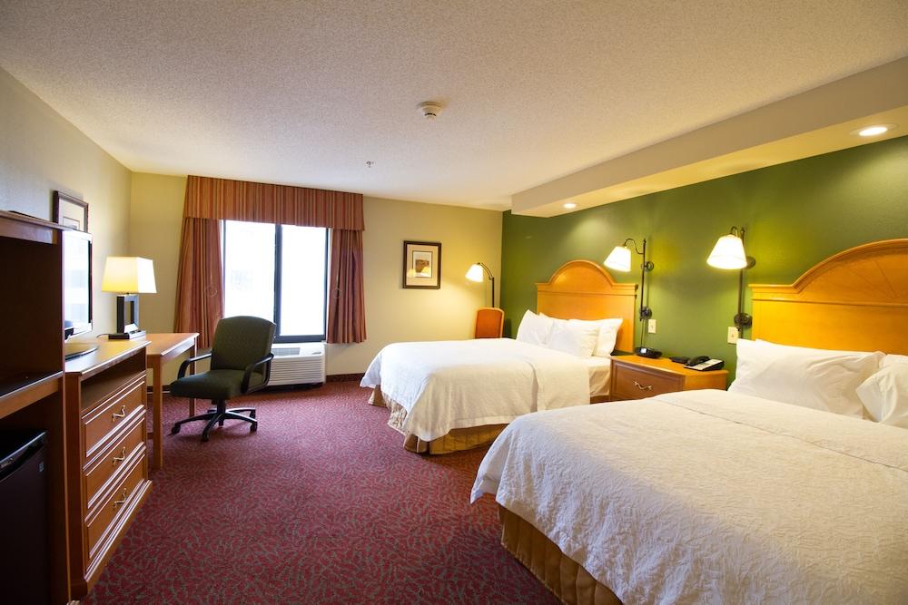 Hampton Inn Norfolk Exteriör bild