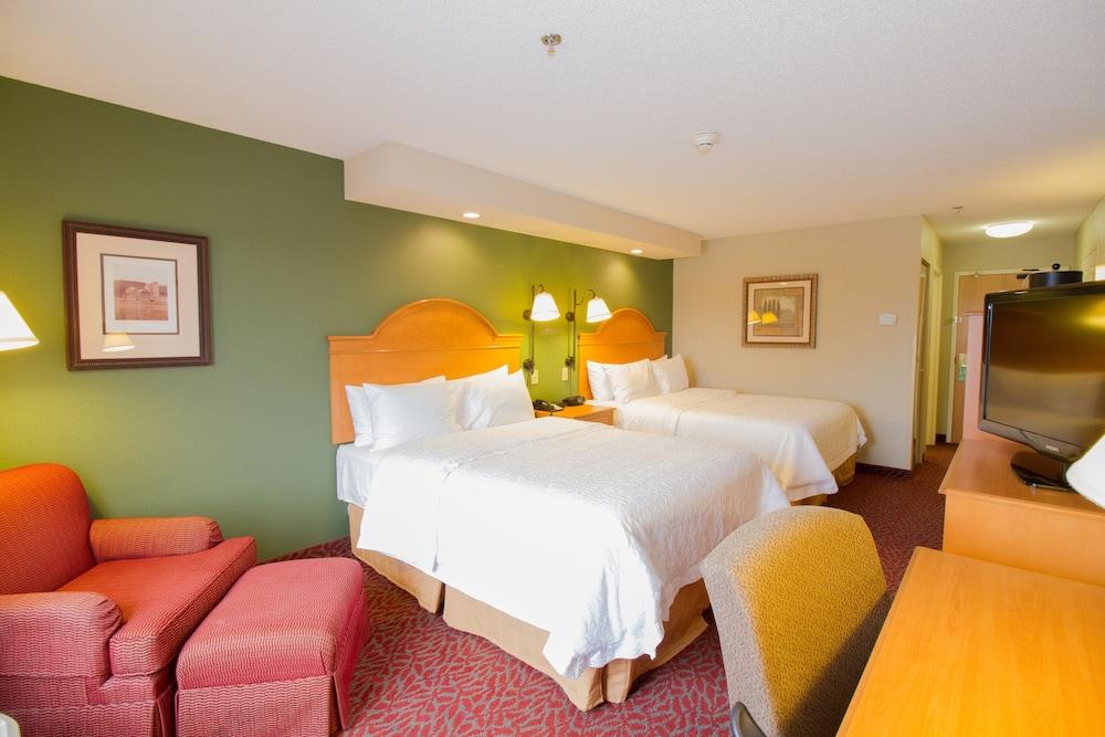 Hampton Inn Norfolk Exteriör bild